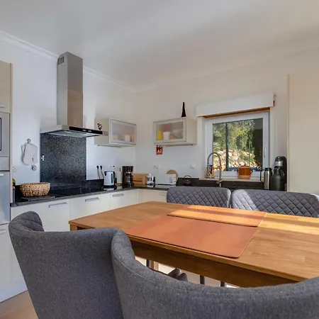 Vakantiehuis Vale Da Ribeira - Casa Shangri La